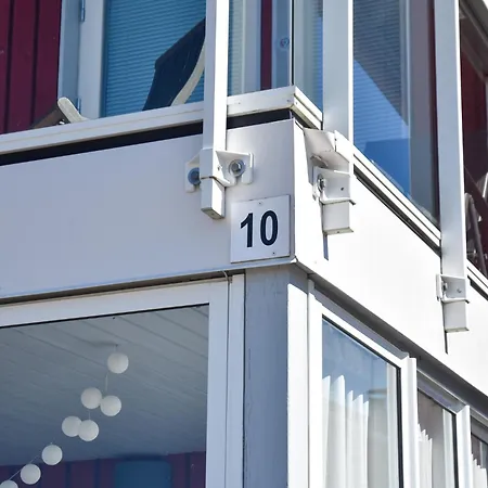 Nyaraló Ranta-sumpun Helmi 10 House With Sauna